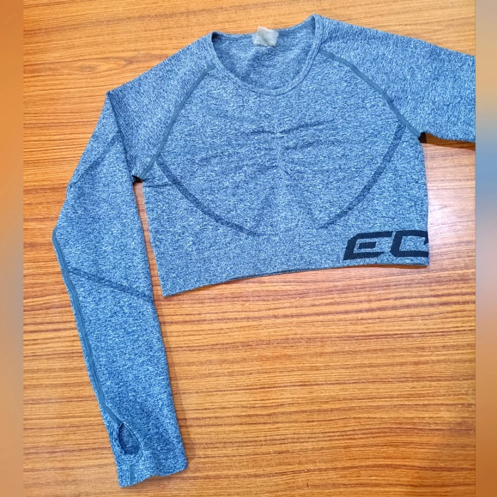 Echt Tops Echt Arise Scrunch Cropped Long Sleeve - Picture 2 of 6